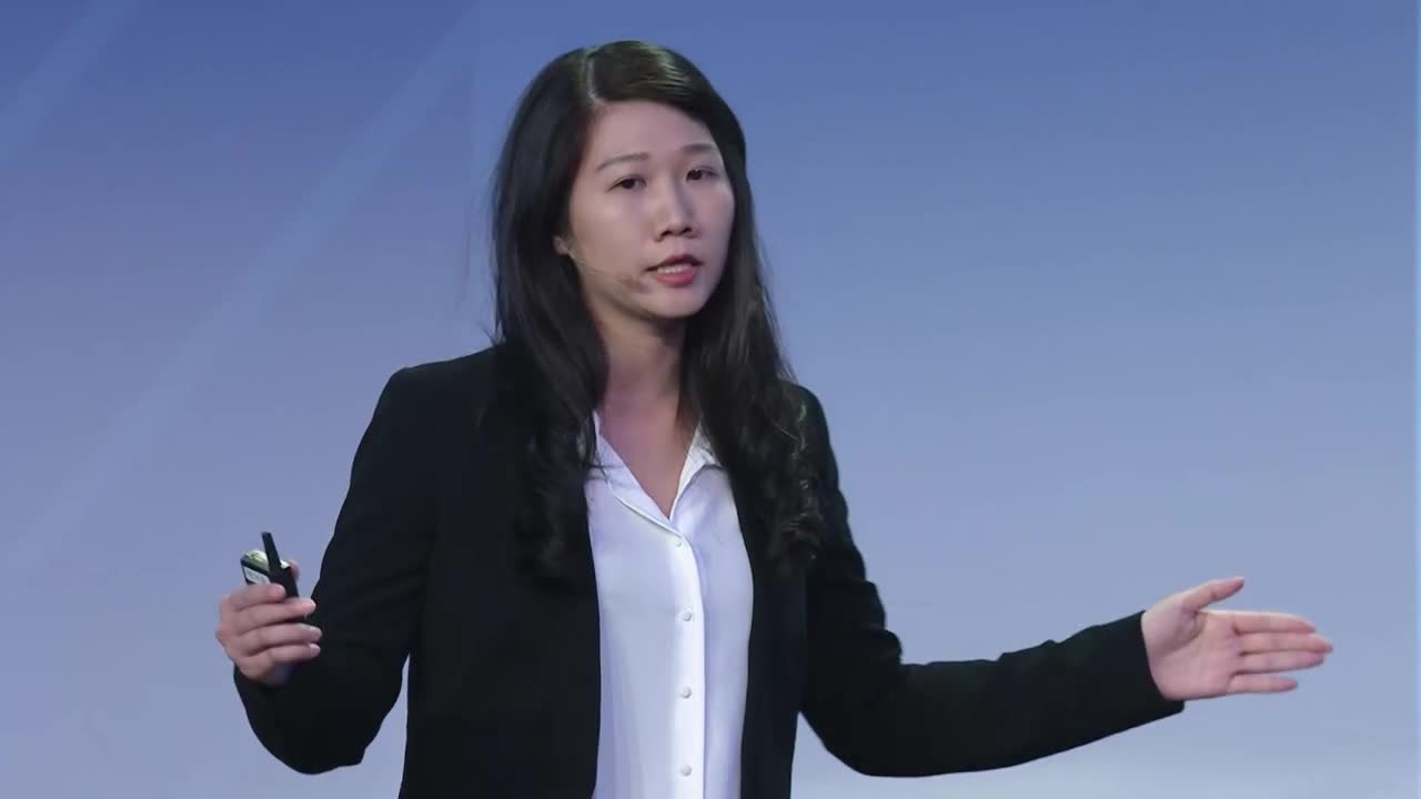 Archived FireEye Cyber Defense Summit recording still for Into the Fog