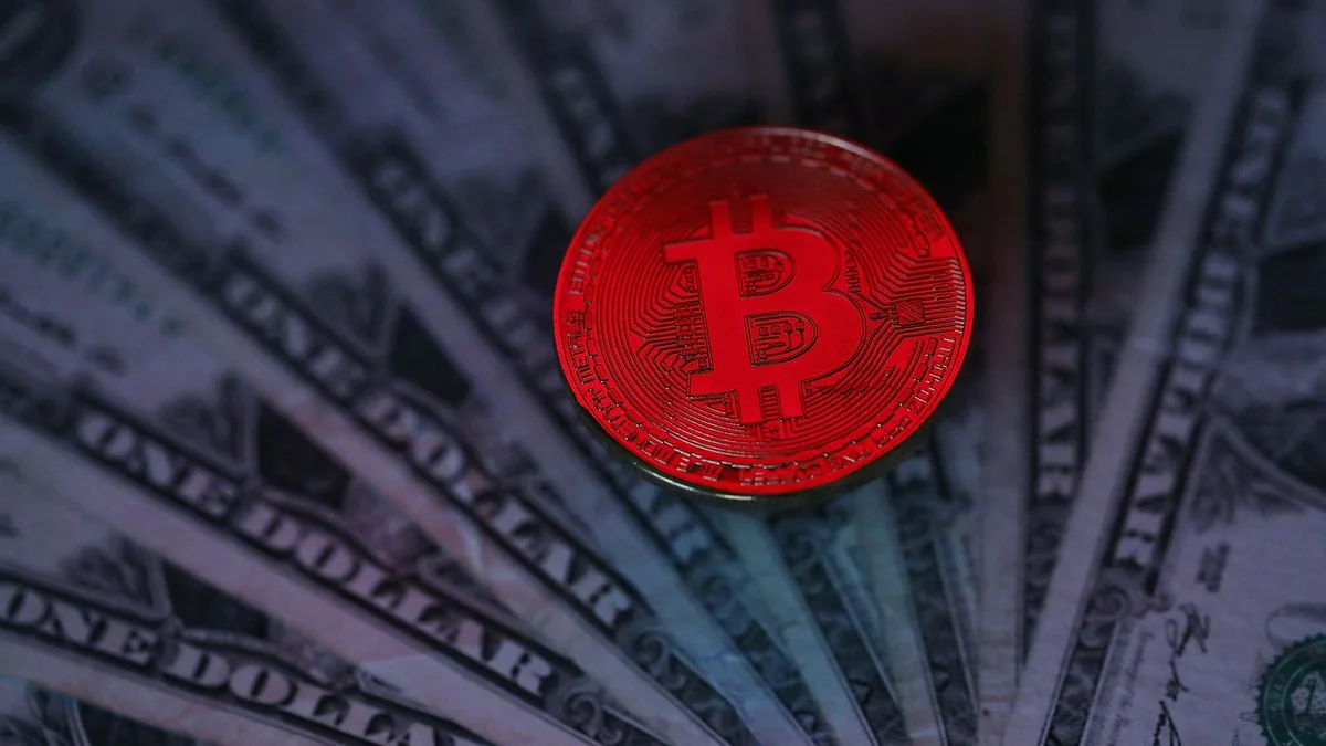 Bitcoin cryptocurrency article photograph